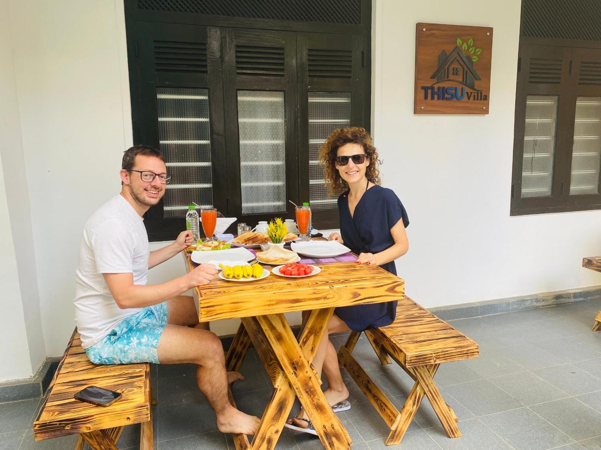 Thisu Villa Dikwella Exteriör bild